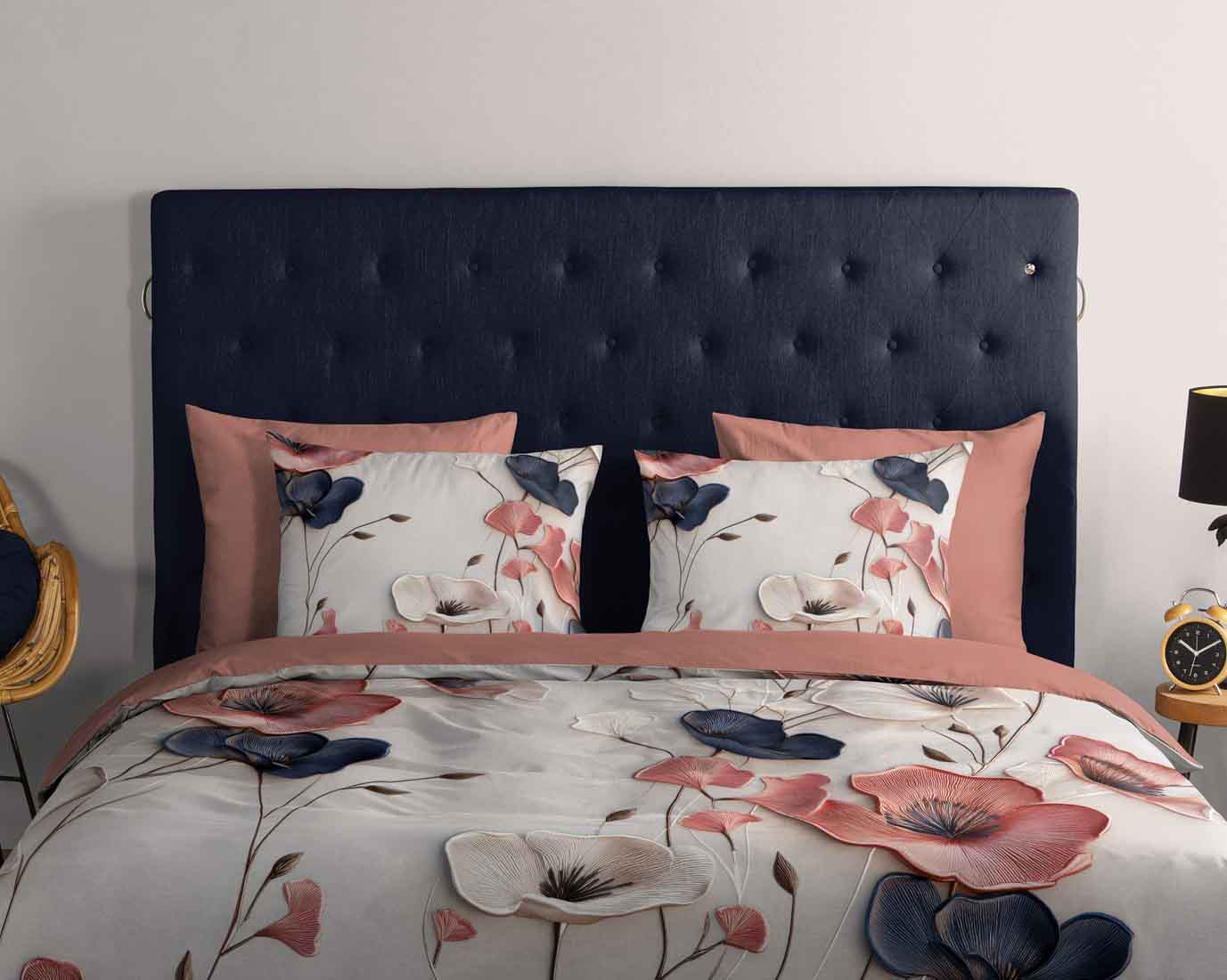 Good Morning dekbedovertrek 33446 SAMOS sand met bloemenprint sfeerfoto detail